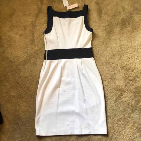 NWT White & Navy Banana Republic Dress. Size 0P. - Picture 3 of 4